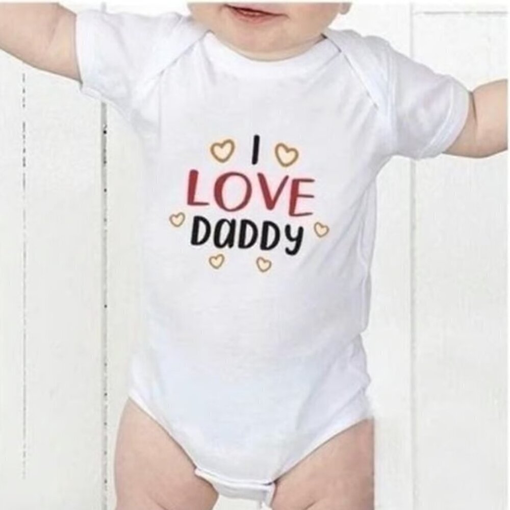 NEW Size 0-3 month romper baby Announcement, baby shower gift, I love my Daddy